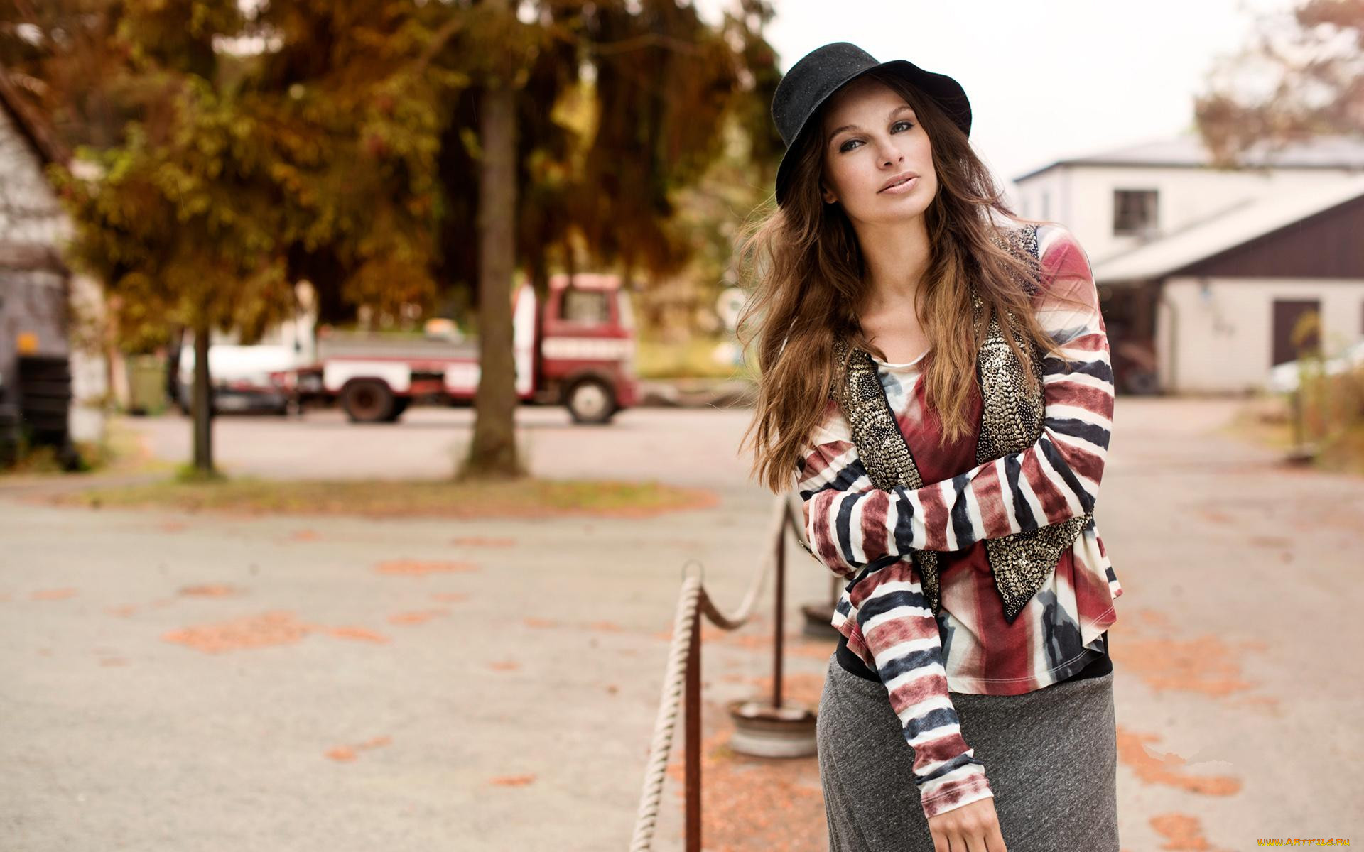 sabina thit, , , , , , , 